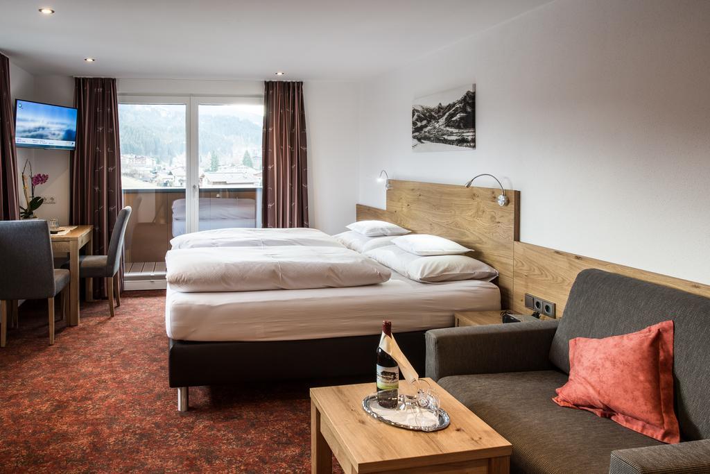 Fruehstueckspension Tannenhof Kirchberg in Tirol Ngoại thất bức ảnh